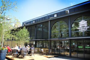 terrasse-bar-a-vin-carré-beldicot-epinal-marché-couvert